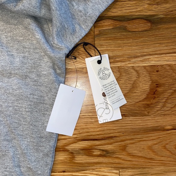 NWT Treasure & Bond Rolling Stones BAND GRAPHIC SWEATSHIRT IN GREY - Picture 6 of 9